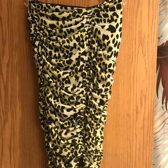 Fashion nova skirt - Picture 1 of 2